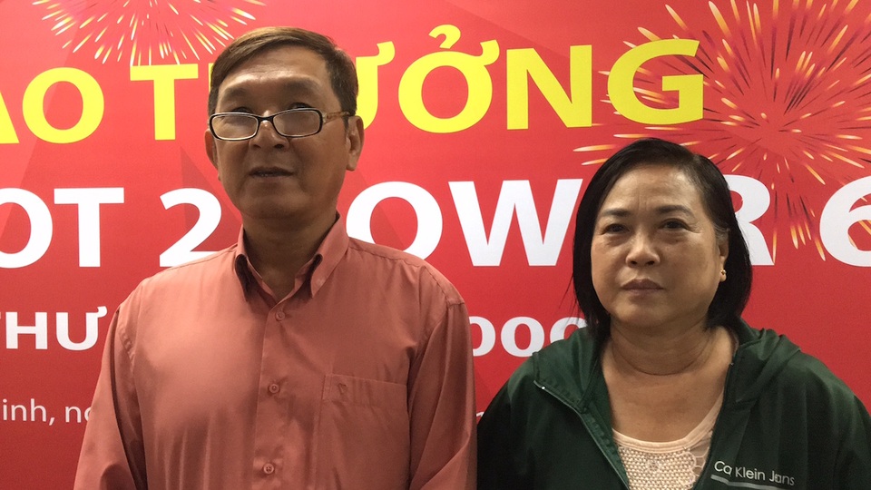 Ông Tùng mua số trúng thưởng dựa trên ngày tháng năm sinh của 2 vợ chồng và chứng minh nhân dân