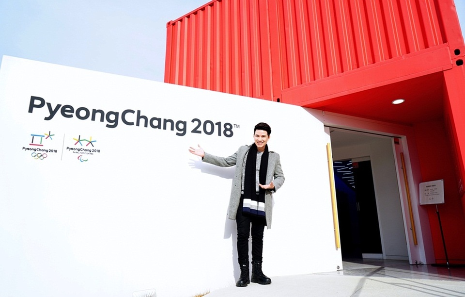 Vừa qua, MC Vũ Mạnh Cường đã vinh dự trở thành một trong những người Việt Nam đầu tiên được Tổng cục Du lịch Hàn Quốc mời khám phá địa điểm tổ chức Thế vận hội Olympic vào năm 2018 sắp tới do Hàn Quốc và Nhật hợp tác tổ chức.