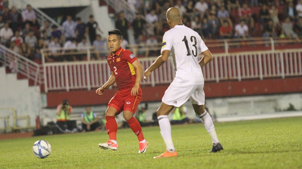 Đội tuyển Việt Nam bất phân thắng bại với Jordan - 6
Trận đấu đang diễn ra đầy căng thẳng - Ảnh: Trọng Vũ