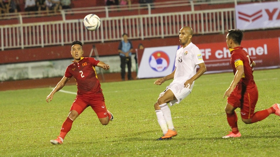 Đội tuyển Việt Nam bất phân thắng bại với Jordan - 3
Jordan dồn đội hình lên tấn công ở đầu hiệp 2 - Ảnh: Trọng Vũ