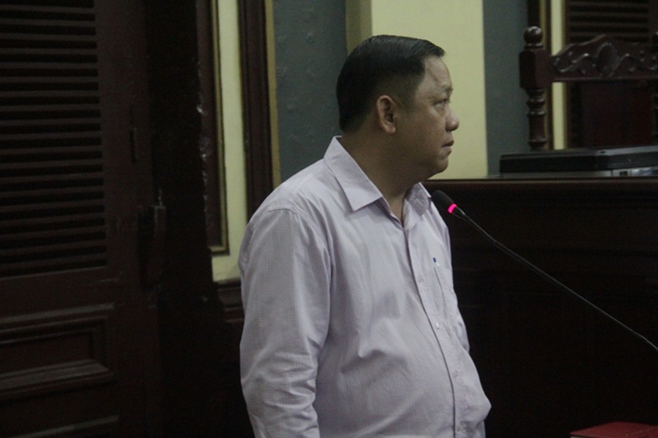 Ông Giang Hán Minh đại diện Bộ Y tế từ chối trả lời câu hỏi của HĐXX.