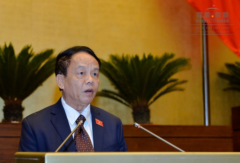 Nhiều tỉnh đề nghị có cảnh vệ cho Bí thư, Chủ tịch - 2 Chủ nhiệm UB Quốc phòng - An ninh Võ Trọng Việt là đại diện cơ quan thẩm tra dự án luật..