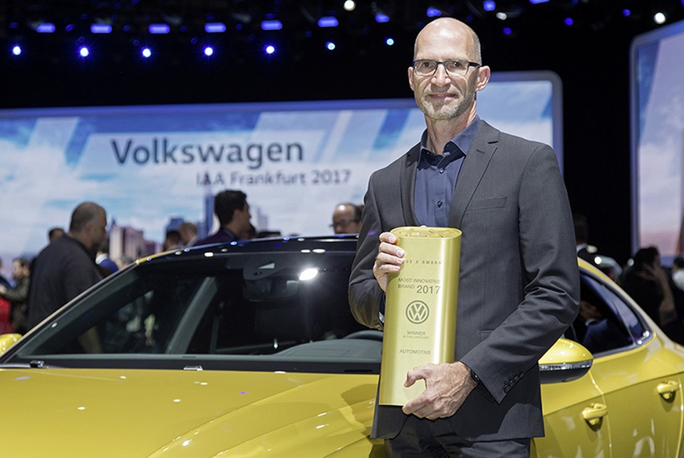 Dính bê bối gian lận, Volkswagen vẫn giành giải thưởng “Đổi mới nhất năm 2017” - 1 Dính bê bối gian lận, Volkswagen vẫn giành giải thưởng “Đổi mới nhất năm 2017” - 1