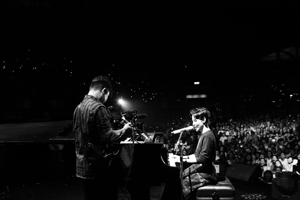 Nặng 0,4 tấn và được chế tác thủ công suốt 3 năm đã giúp cây đàn này tạo nên những thanh âm cực hay là những lý do khiến nó có giá trị đến vậy. Đặc biệt, đây cũng là cây đàn duy nhất ở Việt Nam hiện tại và chỉ dành cho các nghệ sĩ thế giới biểu diễn. Vũ Cát Tường là nghệ sĩ Việt Nam đầu tiên được sử dụng và mang lên sân khấu trong buổi Birthday Concert của mình.