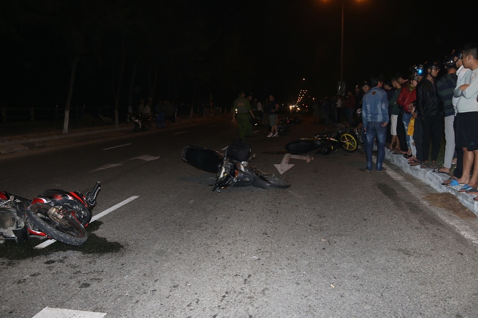 Vụ tai nạn khiến ít nhất 5 người bị thương