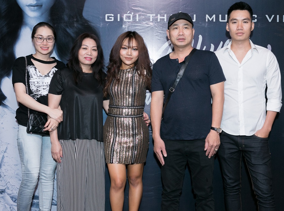 Quán quân The Voice Vũ Thảo My: “Tôi từng rất tự ti về ngoại hình” - 3 Bố mẹ và em trai đến ủng hộ Vũ Thảo My
