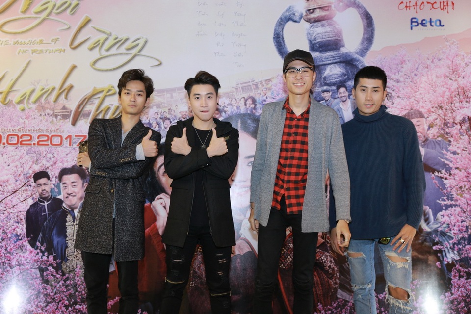 BTV Công Tố bảnh bao đến xem phim có Thư Kỳ đóng - 3 BTV Công Tố bảnh bao đến xem phim có Thư Kỳ đóng - 3