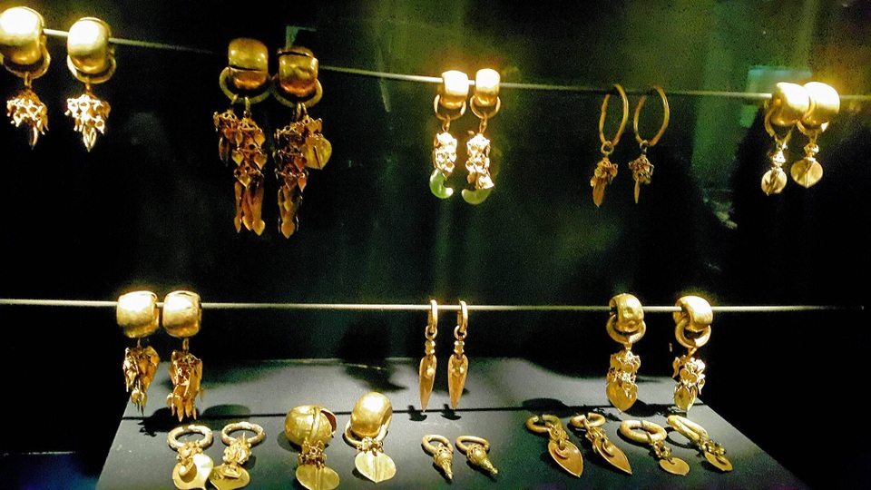 Trưng bày nhiều báu vật khai quật được từ mộ cổ thời Silla của Hàn Quốc - 4