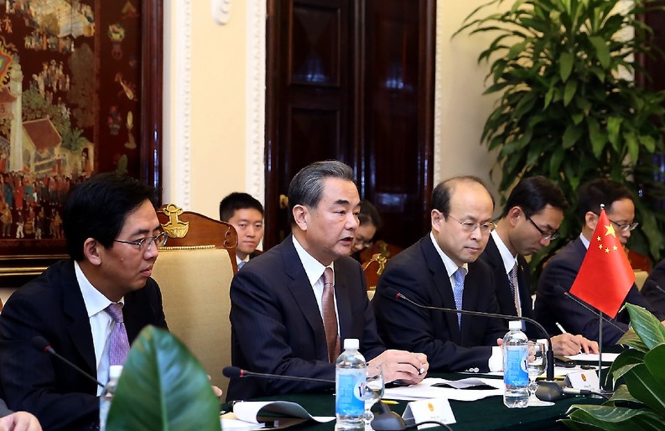 Bộ trưởng Ngoại giao Trung Quốc Vương Nghị trong buổi hội đàm với Phó Thủ tướng Phạm Bình Minh chiều 2/11