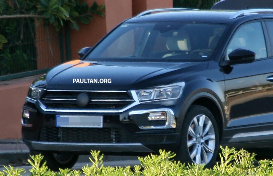 Volkswagen T-Roc chuẩn bị gia nhập phân khúc SUV cỡ nhỏ - 2