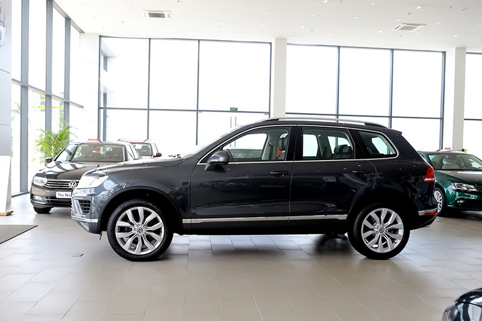 Giảm giá hàng trăm triệu đồng - Volkswagen Touareg tăng độ hấp dẫn - 4 Giảm giá hàng trăm triệu đồng - Volkswagen Touareg tăng độ hấp dẫn - 4