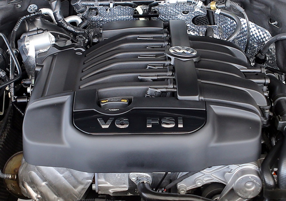 Giảm giá hàng trăm triệu đồng - Volkswagen Touareg tăng độ hấp dẫn - 6 Động cơ V6 3.6L FSI, hộp số tự động 8 cấp Tiptronic và hệ thống dẫn động toàn thời gian cho công suất tối đa 280 mã lực và mô-men xoắn cực đại 360 Nm
