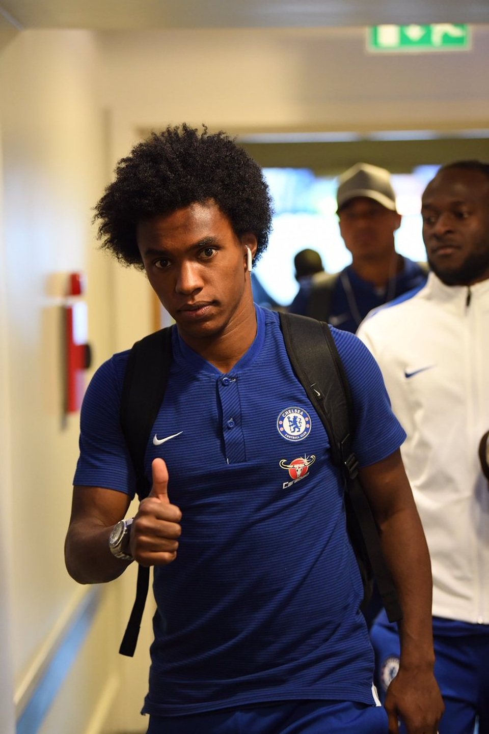
Willian cùng các đồng đội tới Stamford Bridge chuẩn bị thi đấu với Everton

 

