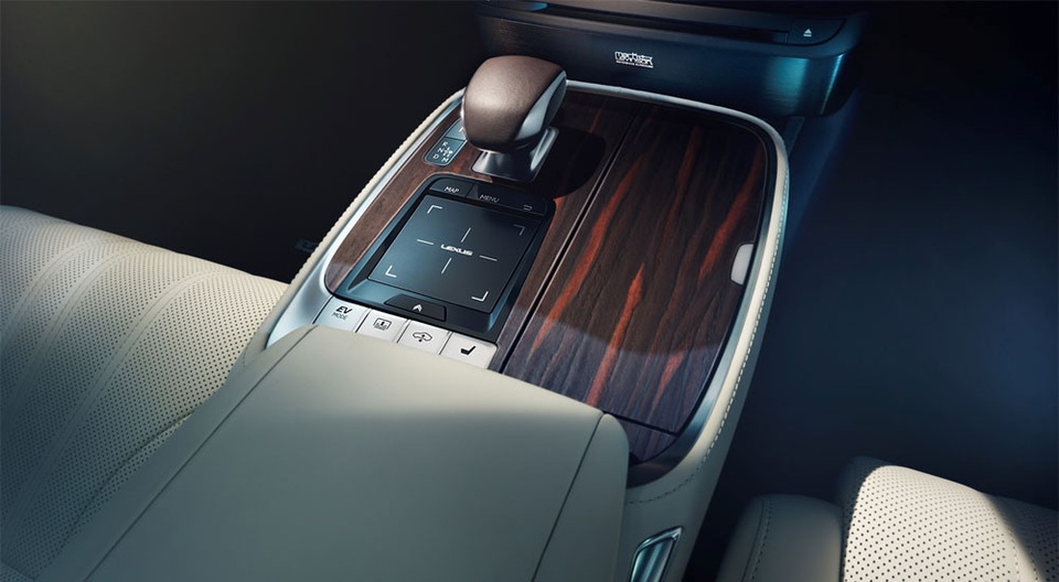 8 điều nên biết về Lexus LS 2018 - 3