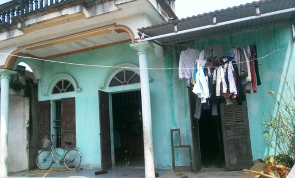 Có tiền xây nhà lầu, vẫn thuộc diện hộ nghèo - 1 Nhiều gia đình có điều kiện kinh tế thực sự khó khăn không nằm trong danh sách hộ nghèo