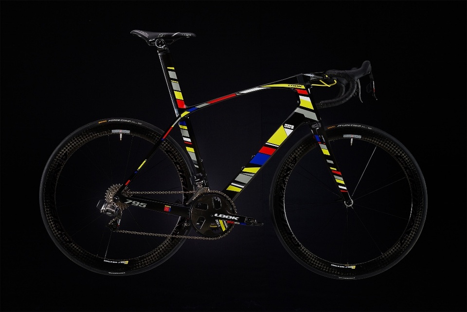 Khuyến mãi lớn nhất năm, xe đạp Peugeot hút khách! - 4 Khuyến mãi lớn nhất năm, xe đạp Peugeot hút khách! - 4