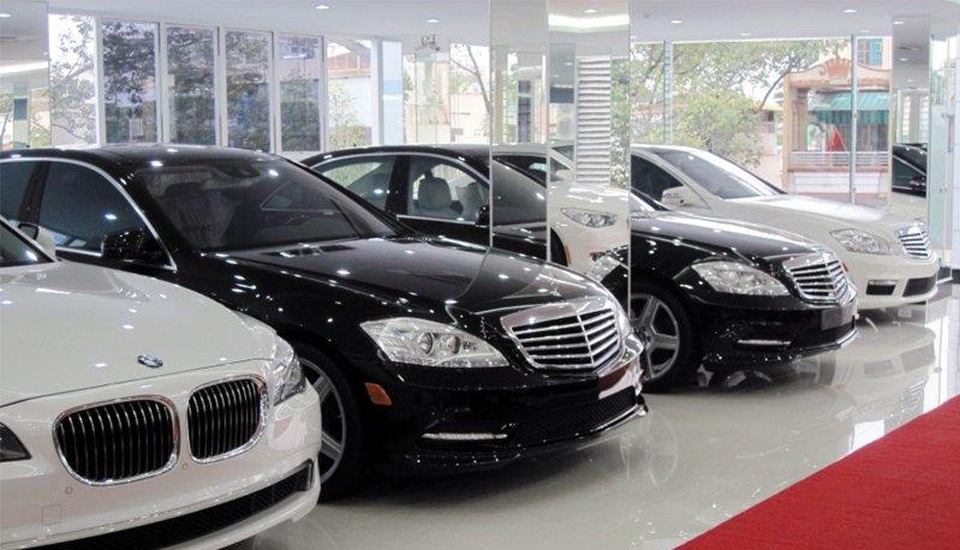Không có cơ sở bảo hành, doanh nghiệp sẽ bị thu hồi giấy phép nhập ô tô - 1 Nhập khẩu xe ô tô đang bị siết lại (ảnh minh hoạ)