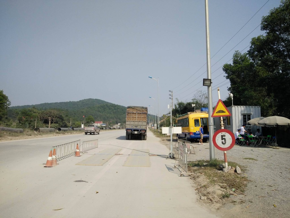 Tuyến đường có trạm cân lưu động lác đác xe qua