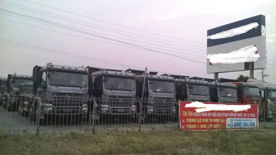 Hết thời hưng thịnh, xe tải Trung Quốc xếp hàng "phơi nắng", chẳng ai mua - 2 Một dòng xe tải Đức đang mở rộng thị trường tại Việt Nam sau các hãng xe tải Hàn, Nhật và Nga (ảnh Nguyễn Tuyền)