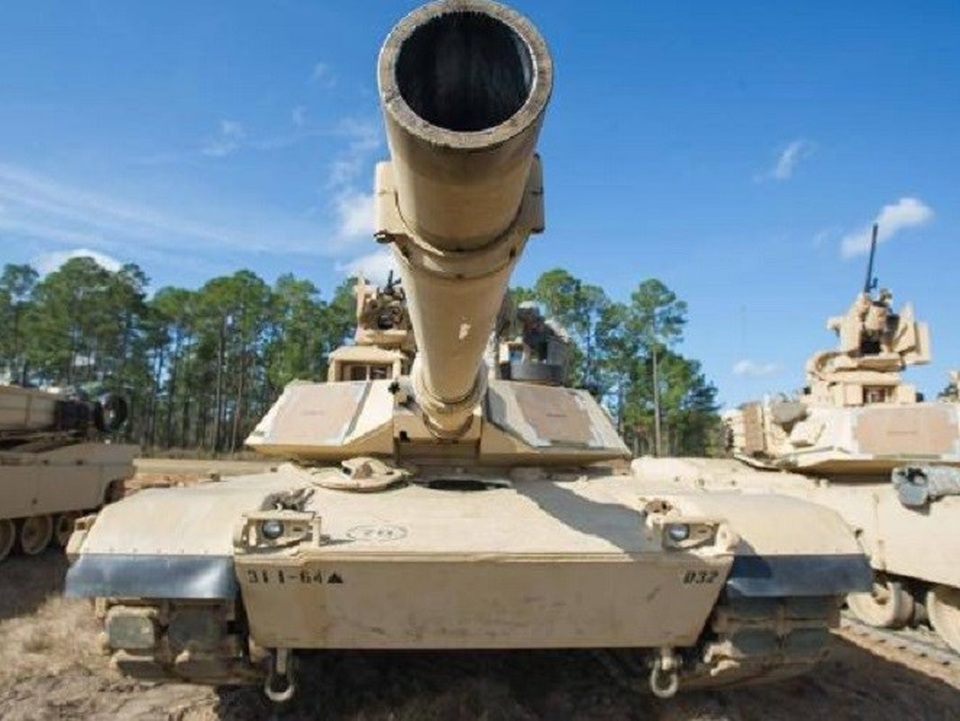 Vũ khí nào giúp Armata T-14 dễ dàng "bắt nạt" xe tăng Mỹ? - 11
Không những thế, quân đội Mỹ cũng đang cân nhắc trang bị hệ thống tự vệ chủ động cho M1A2. Hệ thống này có khả năng phát hiện mối đe dọa từ tất cả các hướng và đánh chặn một cách hoàn toàn tự động.