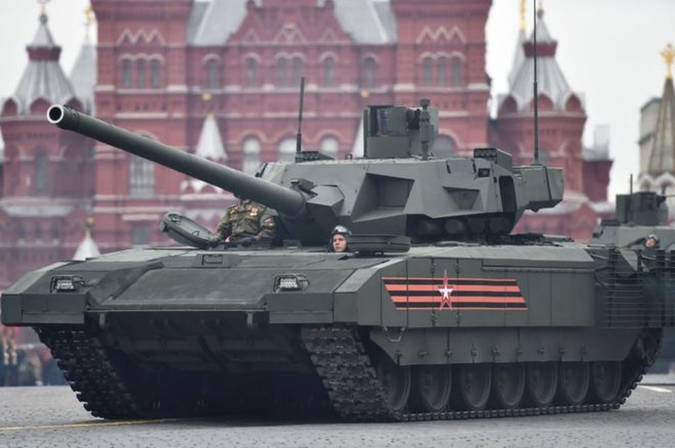 Siêu tăng Nga Armata T-14 có thể thách thức vũ khí chống tăng của NATO - 1
Xe tăng Armata T-14 (Ảnh: AFP)
