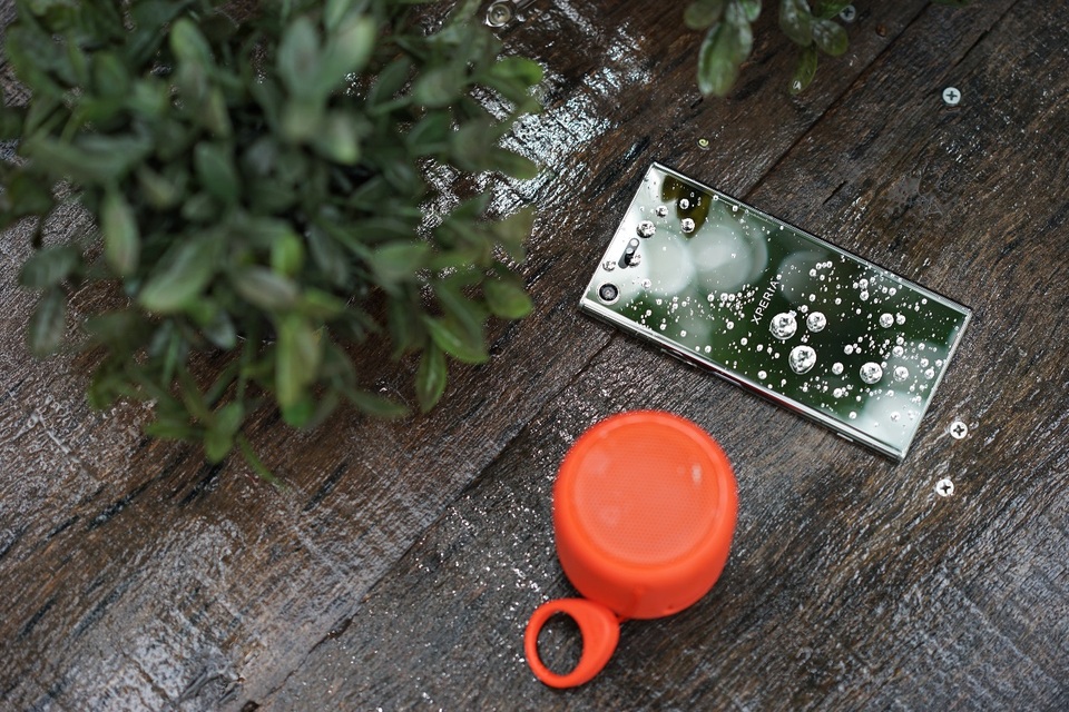 5 lý do khiến siêu phẩm Xperia XZ Premium được săn đón nhất 2017 - 1
Thiết kế hài hòa bao bọc lấy những công nghệ tối tân, siêu phẩm Xperia XZ Premium rất đáng để người dùng lựa chọn trong năm 2017.