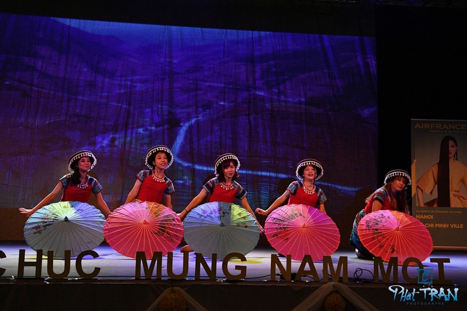 Gala Tết 2017 của DHS Việt tại Toulouse: Xuân rực rỡ, Tết ngập tràn - 18 Gala Tết 2017 của DHS Việt tại Toulouse: Xuân rực rỡ, Tết ngập tràn - 18