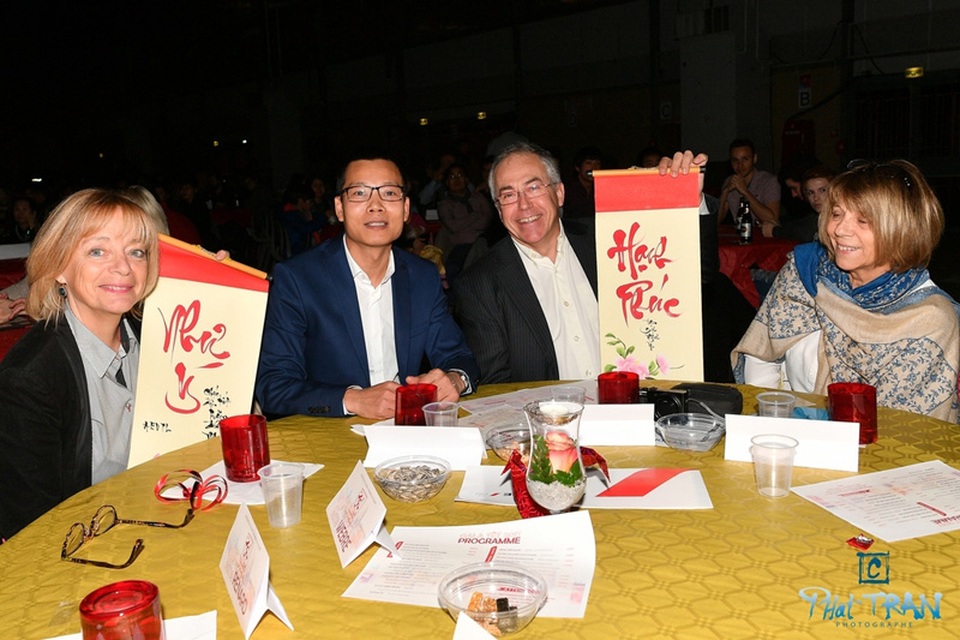 Gala Tết 2017 của DHS Việt tại Toulouse: Xuân rực rỡ, Tết ngập tràn - 5 Gala Tết 2017 của DHS Việt tại Toulouse: Xuân rực rỡ, Tết ngập tràn - 5