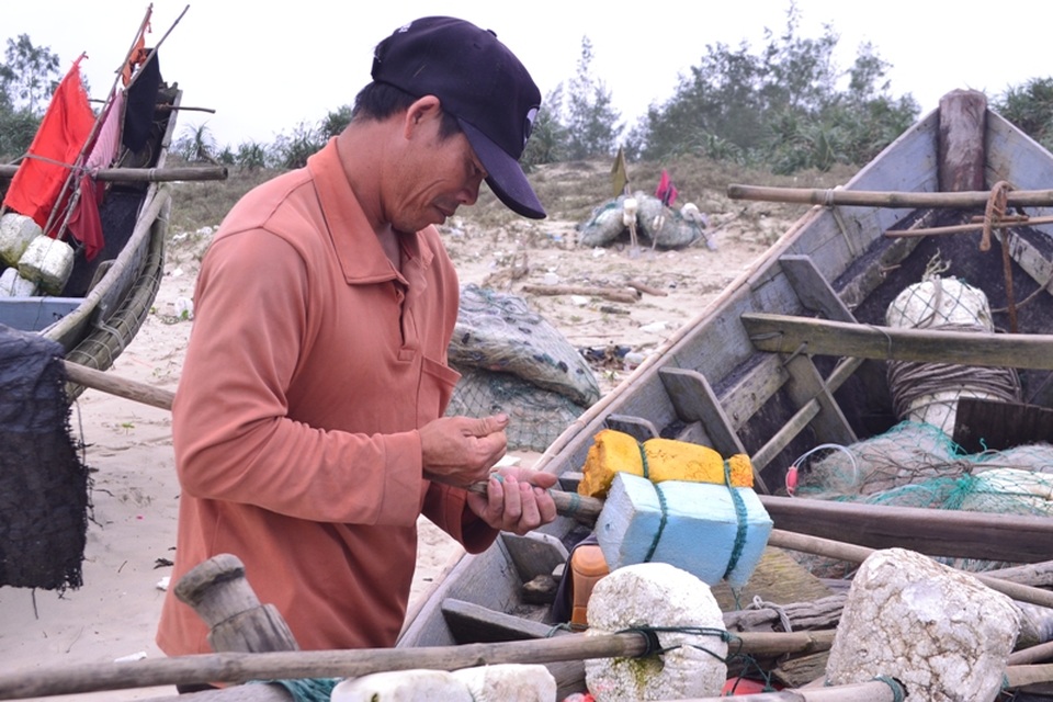 Quảng Trị: Gác chuyện vui xuân, người dân khẩn trương làm việc - 4 Quảng Trị: Gác chuyện vui xuân, người dân khẩn trương làm việc - 4