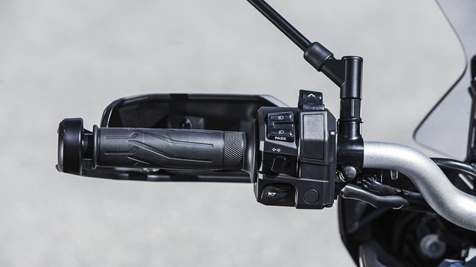 Yamaha Tracer 900 - Thêm sức nóng phân khúc Sport-Touring - 7