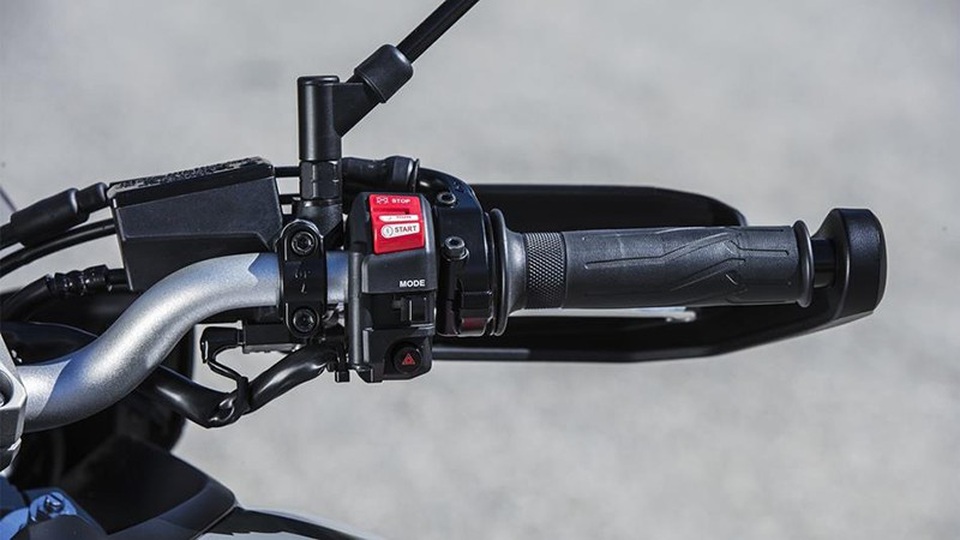 Yamaha Tracer 900 - Thêm sức nóng phân khúc Sport-Touring - 6