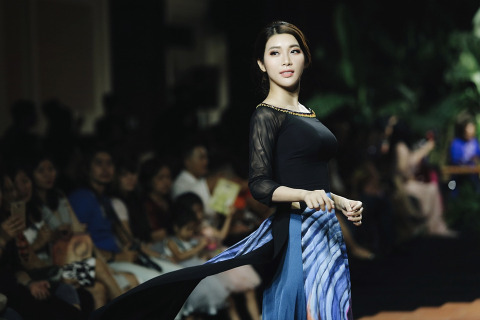 Được biết, cô từng có ý định thi Hoa hậu Việt Nam năm Kỳ Duyên đăng quang nhưng vì bận rộn với lịch trình quay phim nên đành bỏ lỡ.