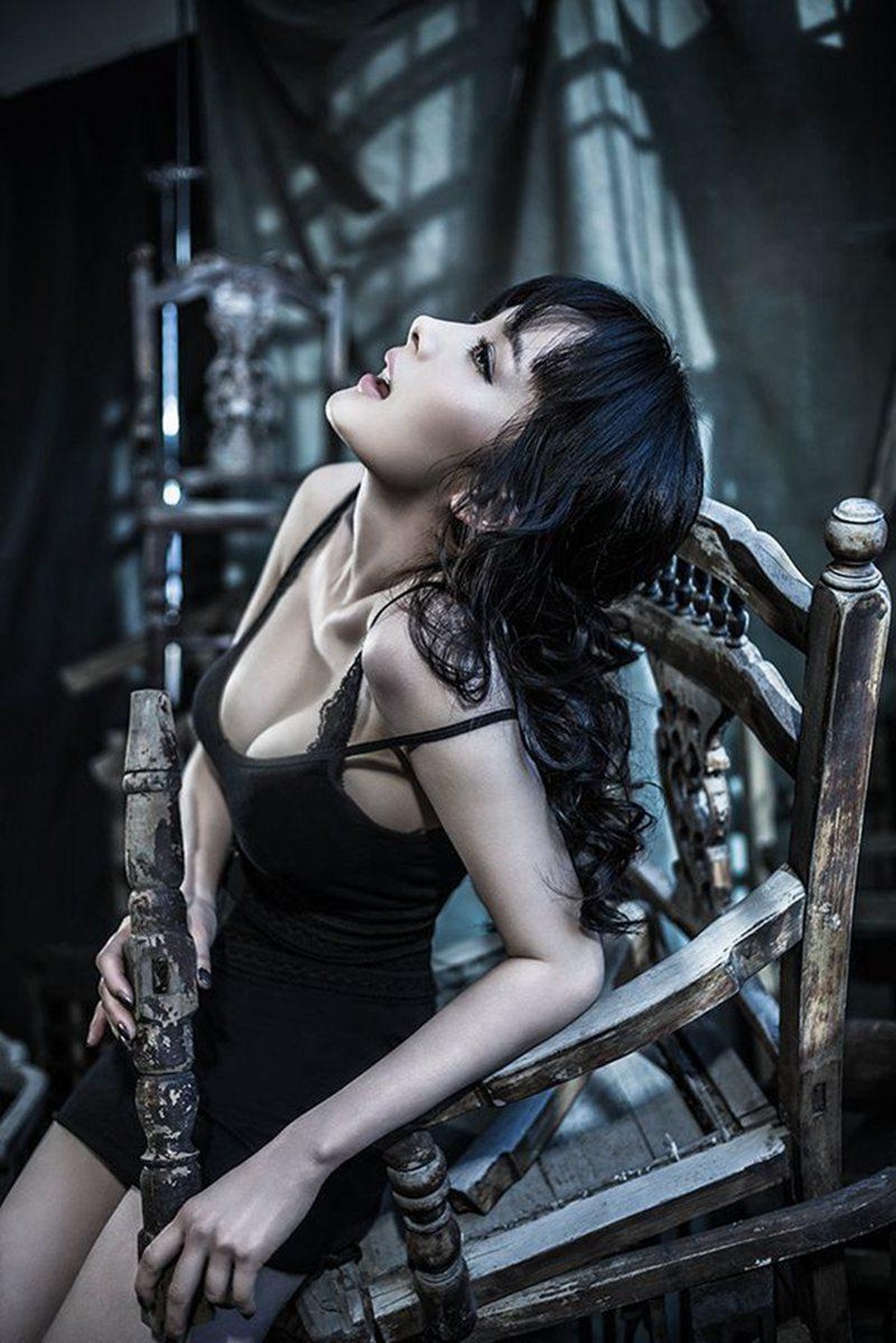 Dương Mịch khoe vòng một căng tròn - 7 Dương Mịch khoe vòng một căng tròn - 7