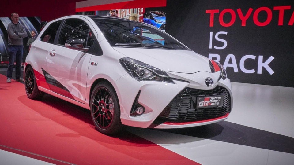 Ford Fiesta ST không phải đối thủ của Toyota Yaris GRMN - 2
Phiên bản Yaris GRMN có vẻ ngoài cá tính, thể thao, mang đậm chất xe đua.