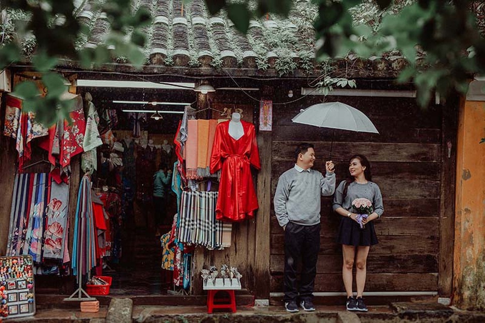 Cái kết đẹp cho chuyện tình đơn phương 3 năm của chàng trai Bình Dương - 2
Bảo Châu và Hào Hiệp quen biết nhau từ 5 năm trước, nhưng lúc đó Bảo Châu đã có người yêu và chỉ đơn thuần xem Hào Hiệp như một người bạn bình thường.