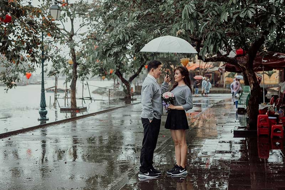 Cái kết đẹp cho chuyện tình đơn phương 3 năm của chàng trai Bình Dương - 3
Hào Hiệp vẫn giữ khoảng cách với cô gái mà anh “thương thầm nhớ trộm”, cho đến ba năm sau khi Bảo Châu chia tay mối tình ấy thì anh mới chính thức theo đuổi cô.