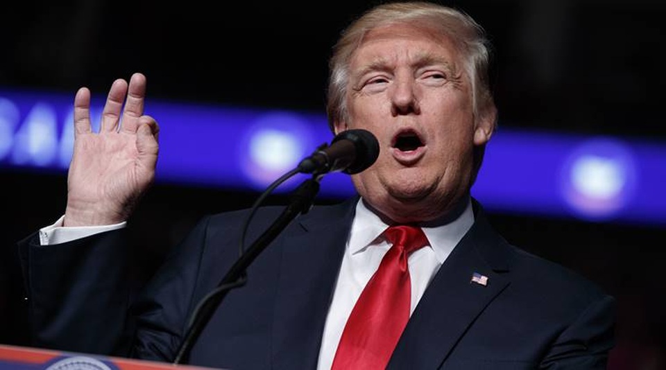 Tổng thống Trump nới lỏng trừng phạt Nga - 1
Tổng thống Mỹ Donald Trump. (Ảnh: AFP)