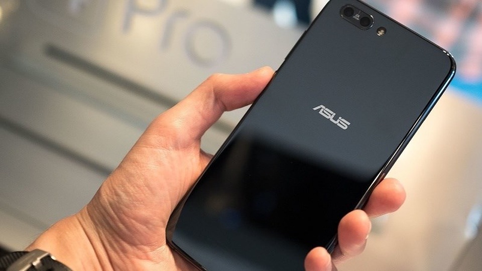 Loạt thiết bị "làm mưa, làm gió" thị trường cuối năm 2017 - 4