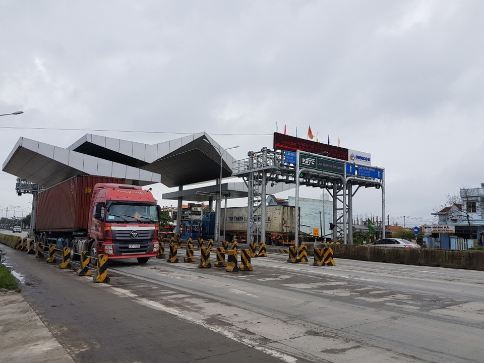 Hai trạm thu phí BOT cách nhau chỉ hơn 50km - 1 Trạm thu phí Tam Kỳ của Cienco5 đặt tại xã Tam Xuân 1, huyện Núi Thành