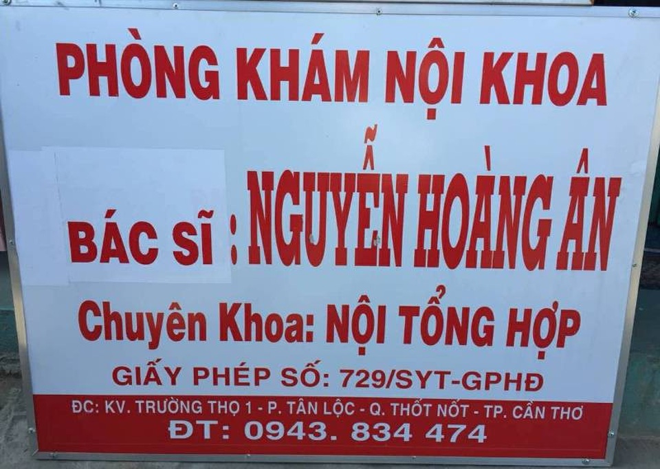Làm giả bằng bác sĩ, tổ chức khám chữa bệnh ngang nhiên - 1 Bảng hiệu treo ở cơ sở khám bệnh của Ân