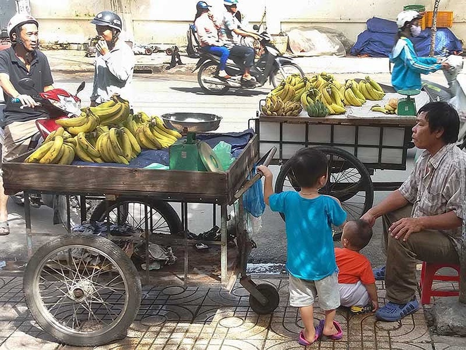 Bất đồng về đề xuất tăng một loạt sắc thuế - 1