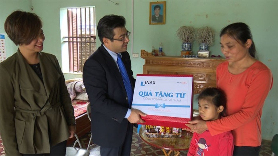 INAX thăm hỏi các em nhỏ mắc bệnh tim tại Thái Nguyên - 3 INAX thăm hỏi các em nhỏ mắc bệnh tim tại Thái Nguyên - 3