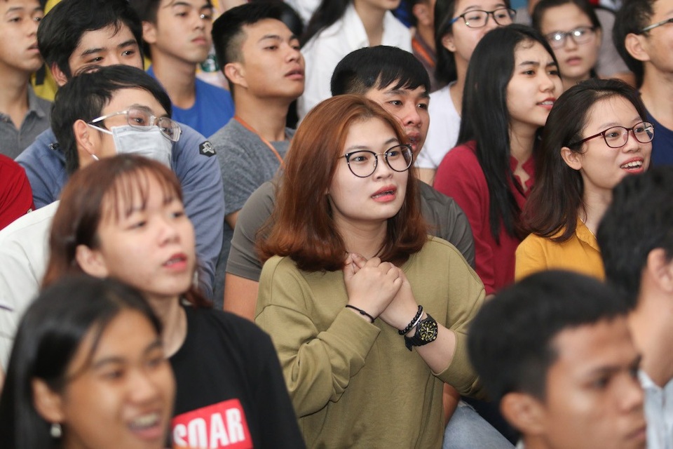 Trường đại học dời lịch thi trong ngày U23 Việt Nam đá chung kết - 5 Lần đầu tiên trong lịch sử, đội bóng đá của Việt Nam lọt vào chung kết giải đấu của châu lục nên các trường cũng tạo cơ hội cho sinh viên được theo dõi và ủng hộ đội nhà