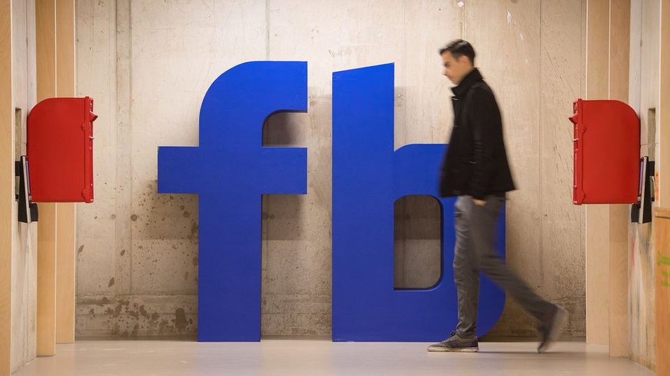 Khi cả thung lũng Silicon "quay lưng" với Facebook - 1 Mạng xã hội Facebook đang đứng tước nhiều chỉ trích vì những tác động tiêu cực tới người dùng, đặc biệt là các bạn trẻ.