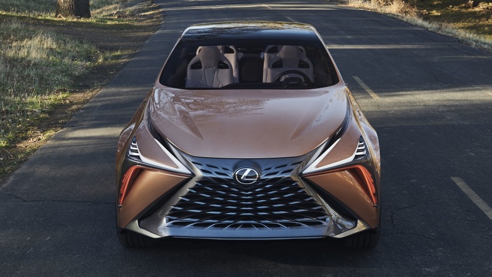 Lãnh đạo Lexus "trần tình" về thiết kế lưới tản nhiệt mới - 2