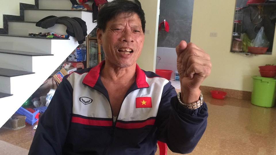 Bố "người nhện" Bùi Tiến Dũng tiết lộ lý do không sang Trung Quốc - 4
Ông Bùi Như Quang, bố của trung vệ Bùi Tiến Dũng.