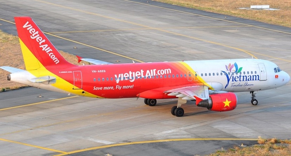 Vietjet sẽ sơn hình đội tuyển U23 Việt Nam lên máy bay? - 4 Vietjet đã tiên phong sơn lên tàu bay biểu tượng du lịch Việt Nam.