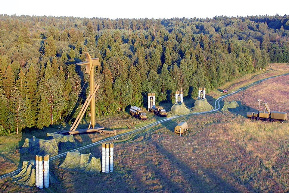 Các mô hình khí tài của Nga được thiết kế đặc biệt để có thể đánh lừa các thiết bị dò tìm của đối phương, vốn sử dụng công nghệ đo nhiệt độ tỏa ra từ các động cơ đang hoạt động thực sự. (Ảnh: TASS)