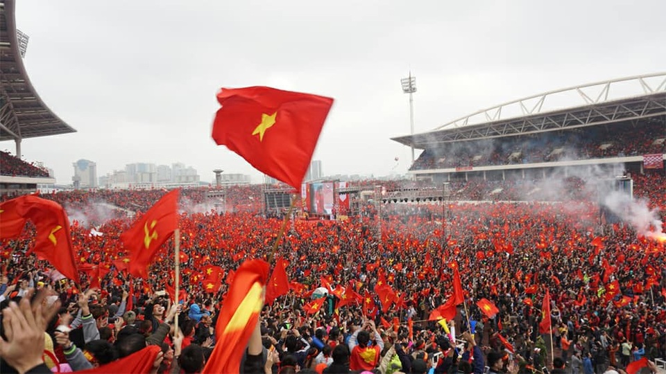 "Chảo lửa" Mỹ Đình trong trận chung kết của U23 Việt Nam - 10 "Chảo lửa" Mỹ Đình trong trận chung kết của U23 Việt Nam - 10