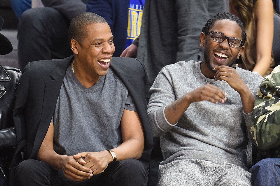 4 điều chờ đợi trong đêm hội của làng nhạc quốc tế - 3 Hai rapper Kendrick Lamar (phải) và Jay-Z (trái)